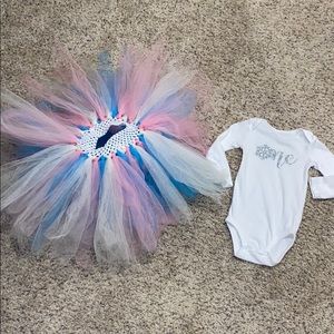 Winter ONEDERLAND tutu and onesie set.